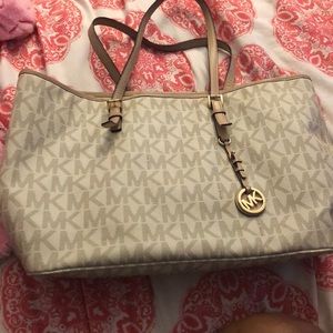 Micheal Kors bag